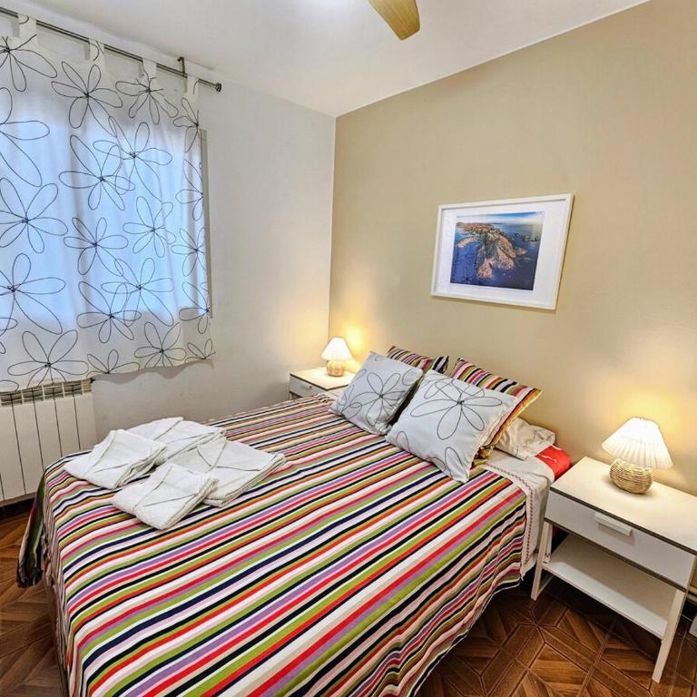 Amplio y luminoso apartamento con terraza a 5 min del mar - Three-Bedroom Apartment with View - 16