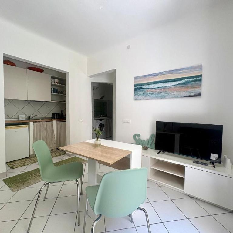 Lovely cozy Studio apartment on La Spezia most loved historic staircase In centro e a 6 minuti dalla stazione - Appartamento con 1 Camera da Letto - 18