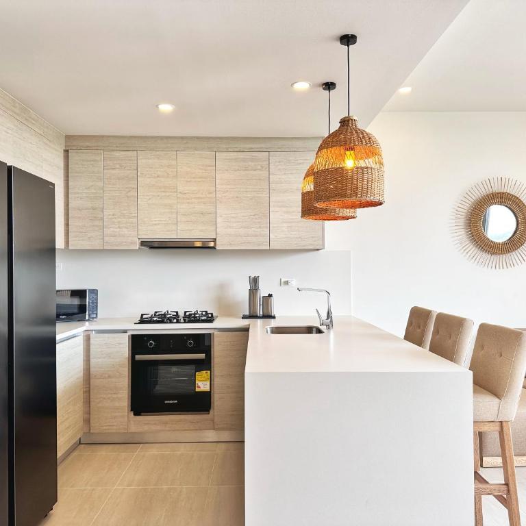 Spectacular Beachfront Apartment - Two-Bedroom Apartment - 9