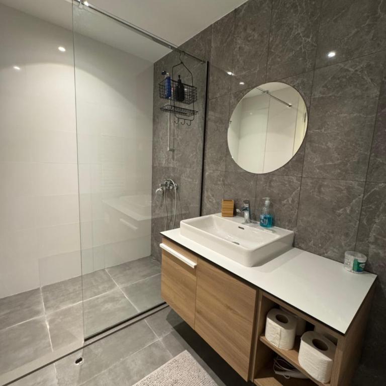 Beograd na vodi - Belgrade Waterfront Apartments - One-Bedroom Apartment with River View - 2