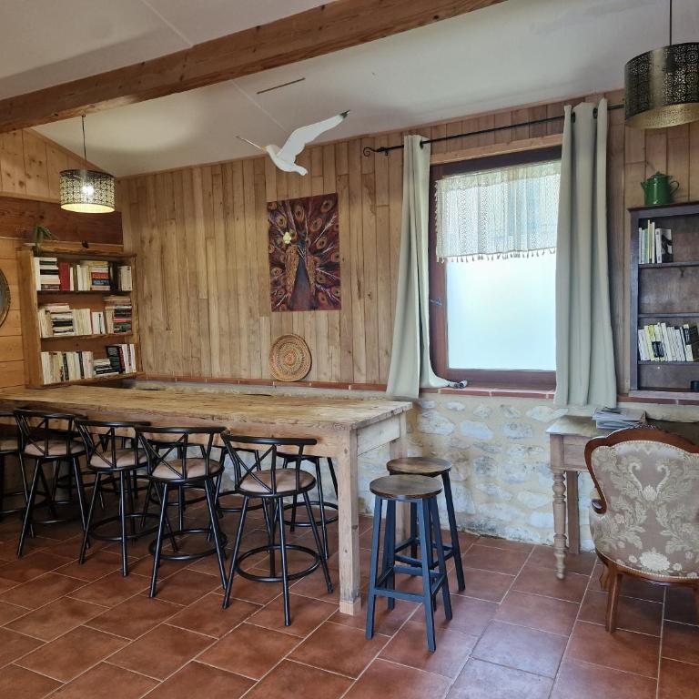 Maison de campagne avec bain nordique - Maison de Vacances - 17