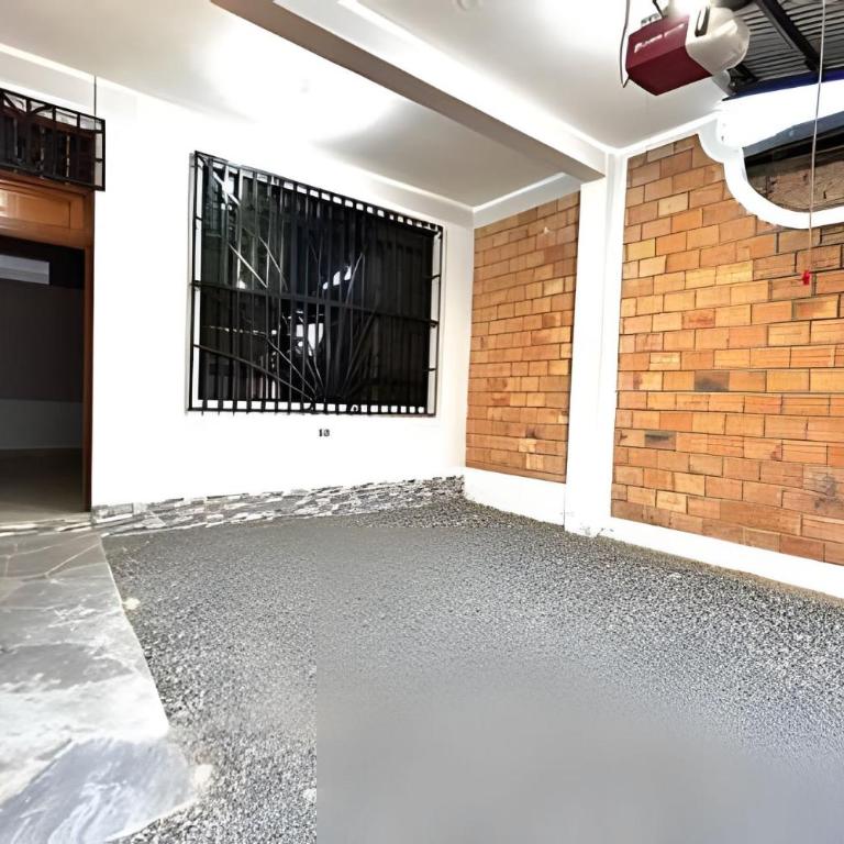 Vive a 5Min del centro 3HAB con A/C Cochera Privad - Villa - 45