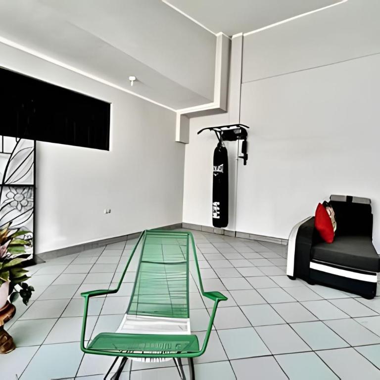 Vive a 5Min del centro 3HAB con A/C Cochera Privad - Villa - 22