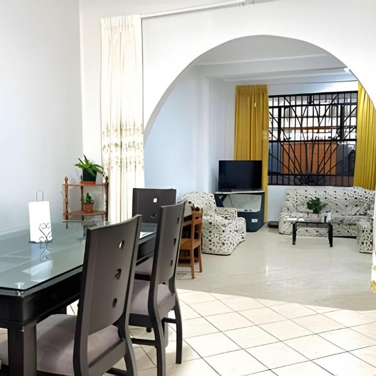 Vive a 5Min del centro 3HAB con A/C Cochera Privad - Villa - 10