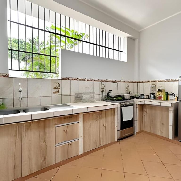 Vive a 5min del centro 3HAB con A/C Cochera Jardín - Villa - 25