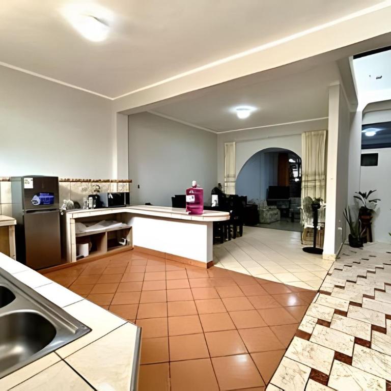 Vive a 5Min del centro 3HAB con A/C Cochera Privad - Villa - 26