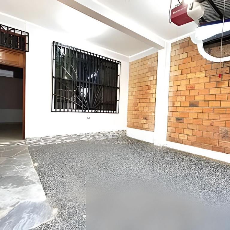 Vive a 5Min del centro 3HAB con A/C Cochera Privad - Villa - 43