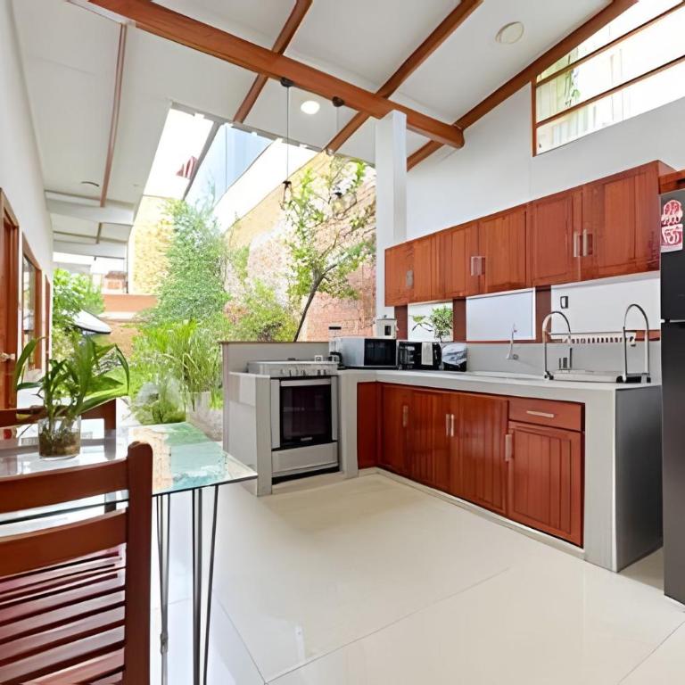 Piscina Privada Casa a 5Min centro 3HAB con A/C - Villa - 13