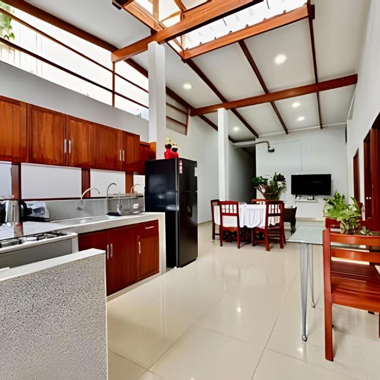 Piscina Privada Casa a 5Min centro 3HAB con A/C - Villa - 14