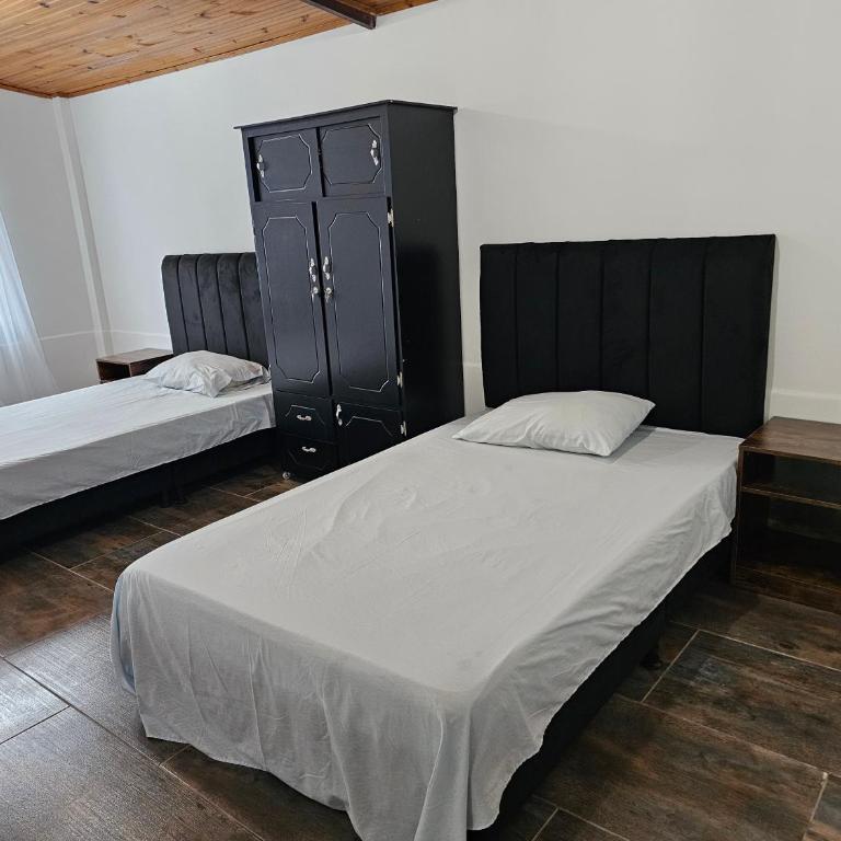 Casa Grande Pereira cerca terminal - Four-Bedroom House - 22