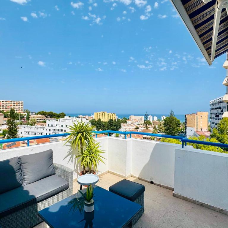 Luminoso ático con vistas al mar y terraza amplia - Two-Bedroom Apartment - 3