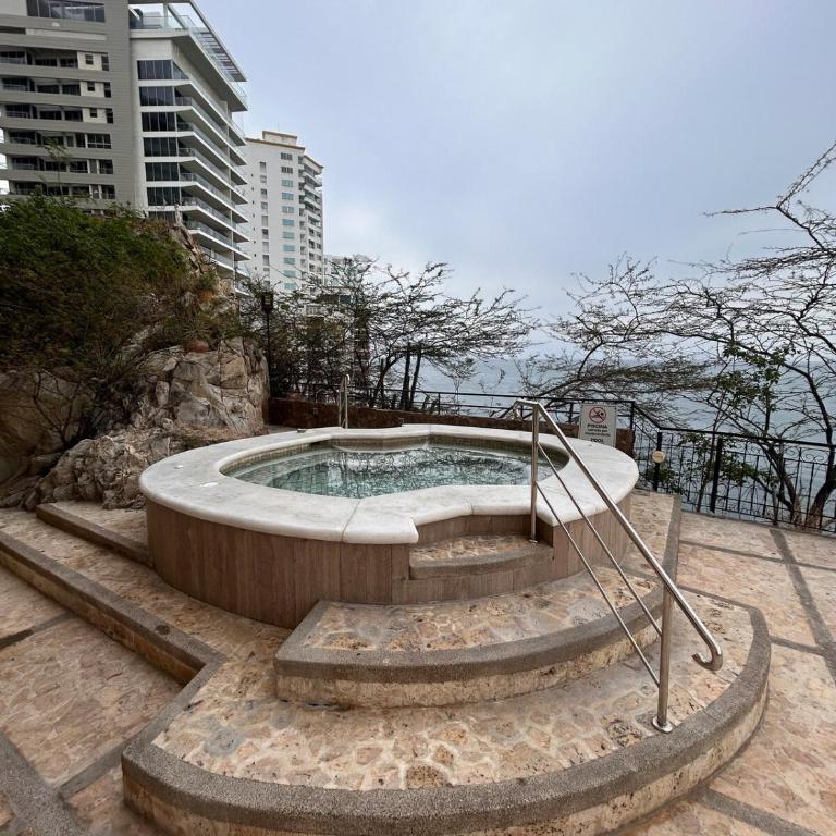 Newly Renovated Oceanfront Duplex In Rodadero - Two-Bedroom Apartment - 30
