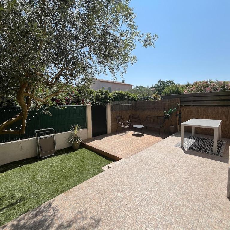 Terrasse parking - Appartement 3 Chambres - 9
