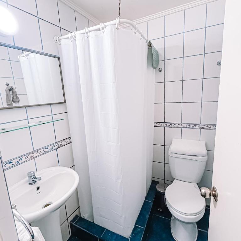 Hostal del Rio Talca - Single Room with Private Bathroom - 4