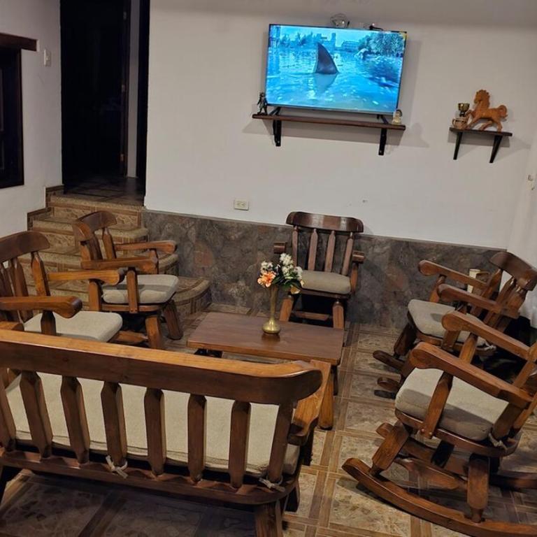The olive tree - Four-Bedroom House - 25