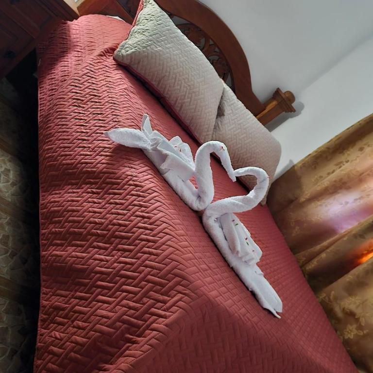 The olive tree - Four-Bedroom House - 31