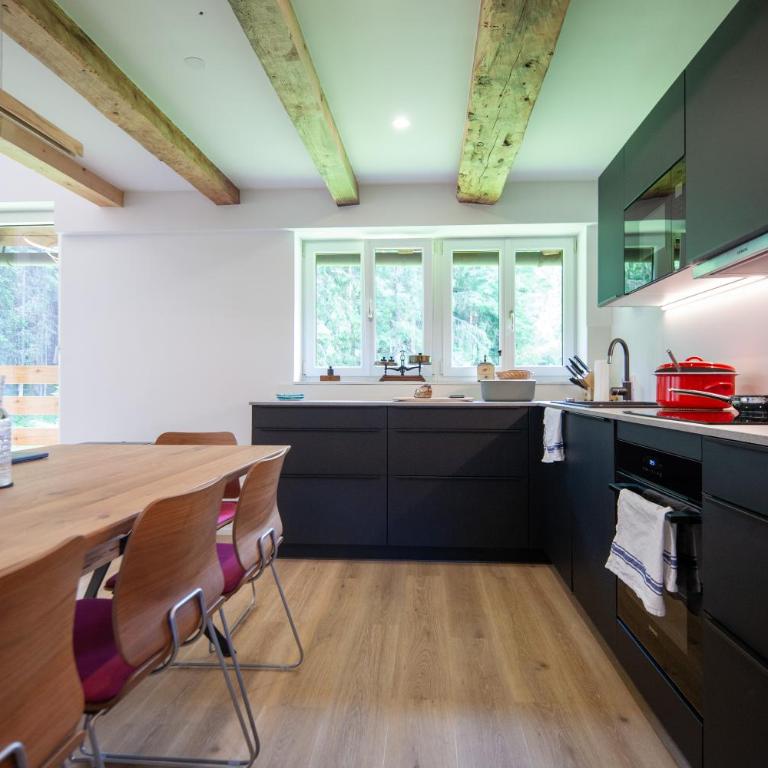 Landhaus Auerling, Chalet am Wald mit Sauna, Kamin & Garten - Chalet mit 3 Schlafzimmern - 35