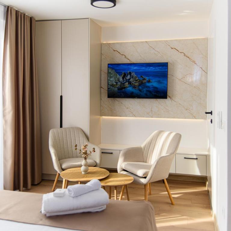 Carmen Old Town Apartments - Studio with Balcony - 1
