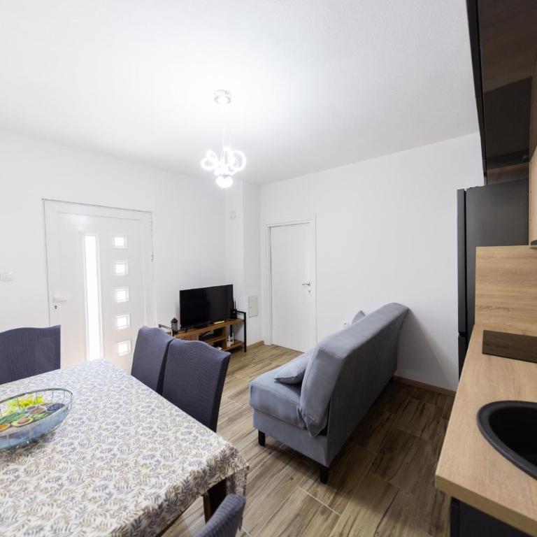 Dejana Apartments - Two-Bedroom Apartment - 4