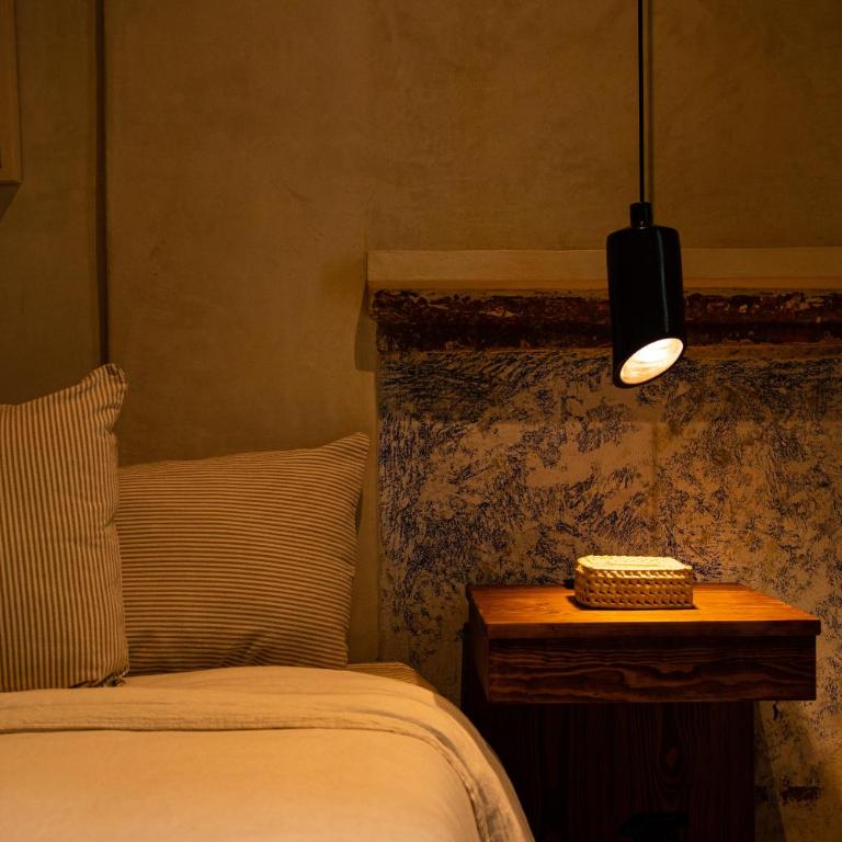 Becino - Standard King Room - 4