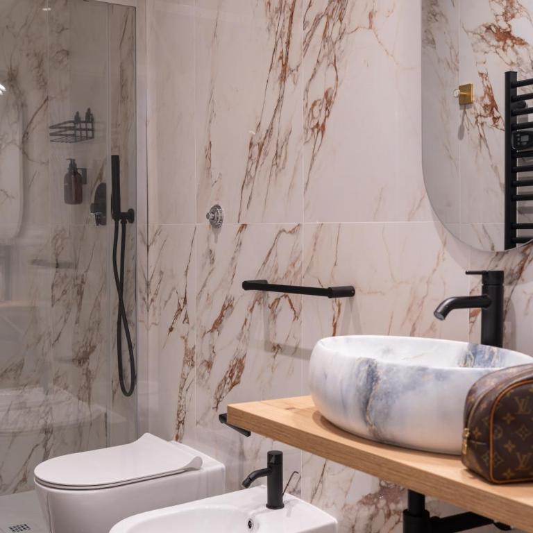 Romart Luxury Rooms - Camera Matrimoniale Deluxe - 2