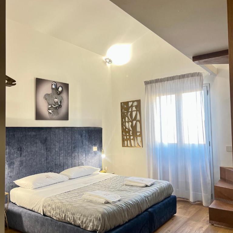Atenea Boutique Rooms- Atenea Collection - Deluxe Double Room with Balcony - 8