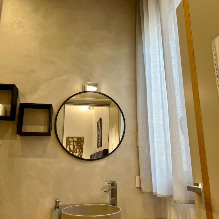 Atenea Boutique Rooms- Atenea Collection - Deluxe Double Room with Balcony - 10
