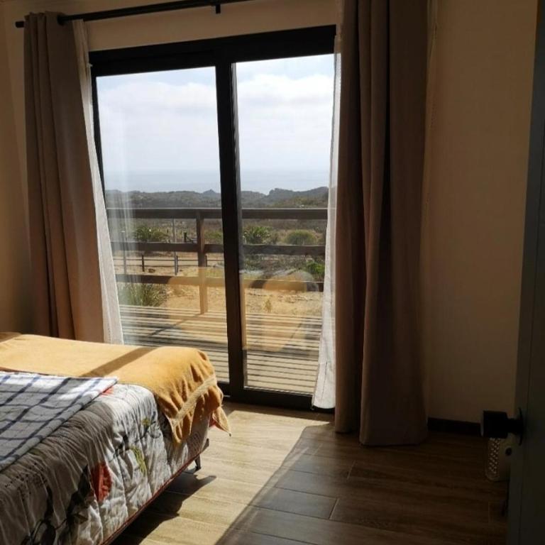 Exclusiva casa con hermosa vista - Three-Bedroom House - 3