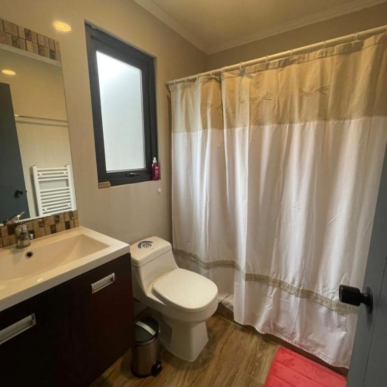 Exclusiva casa con hermosa vista - Three-Bedroom House - 13