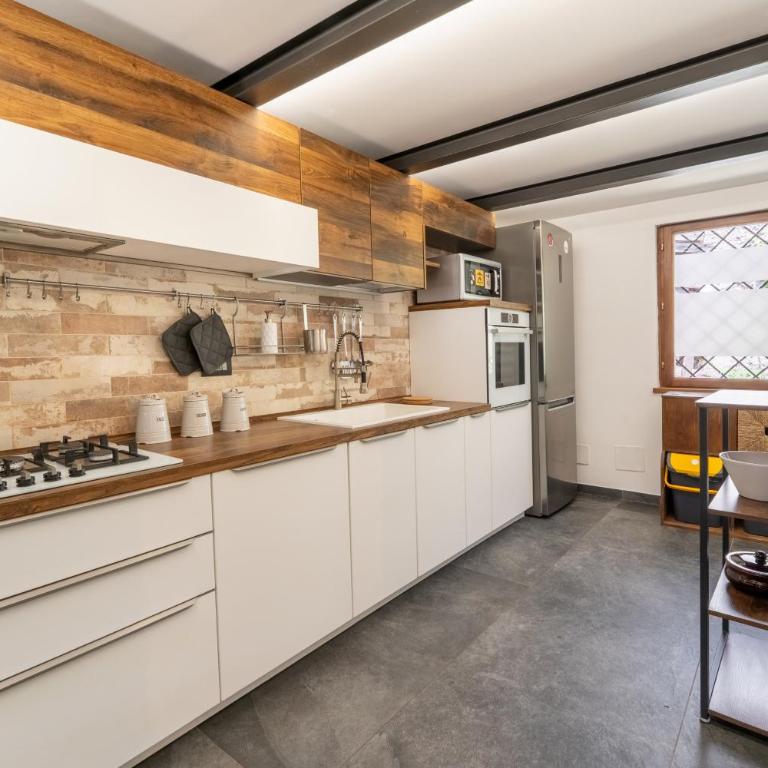 Suede Loft Retreat, Charm, Relax Private Parking - Villa con 1 Camera da Letto - 4
