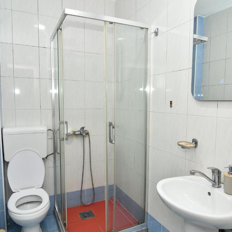 Perfect Location close to Jaz beach - Apartments Rora Knezevic - Trokrevetni Studio - 3