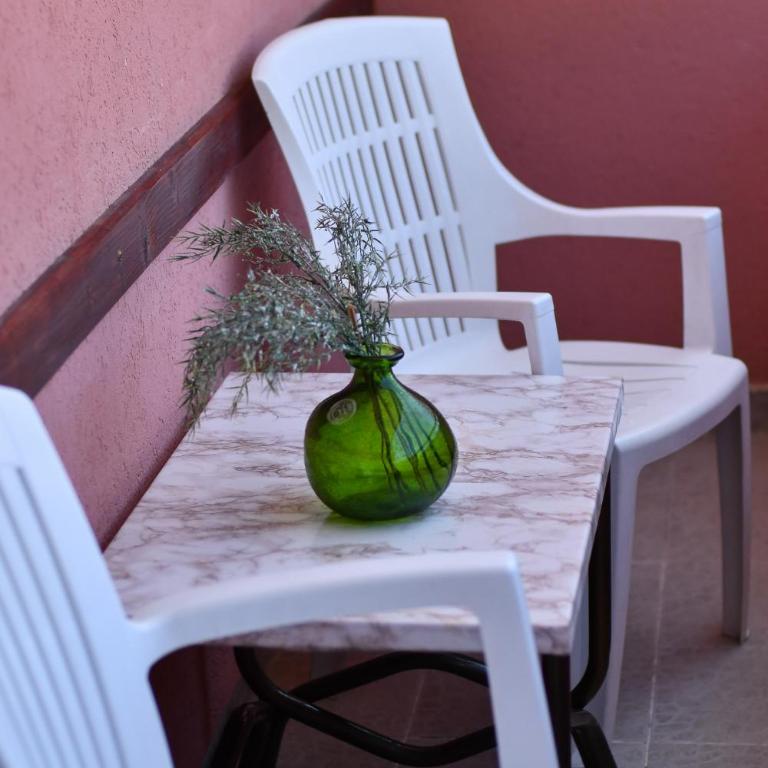 Perfect Location close to Jaz beach - Apartments Rora Knezevic - Trokrevetni Studio - 6