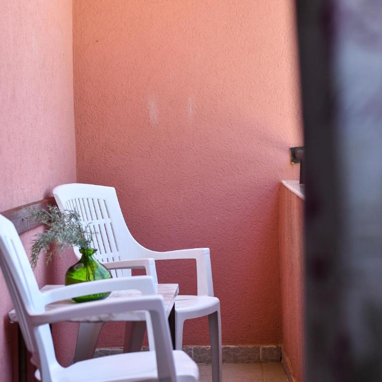 Perfect Location close to Jaz beach - Apartments Rora Knezevic - Trokrevetni Studio - 11