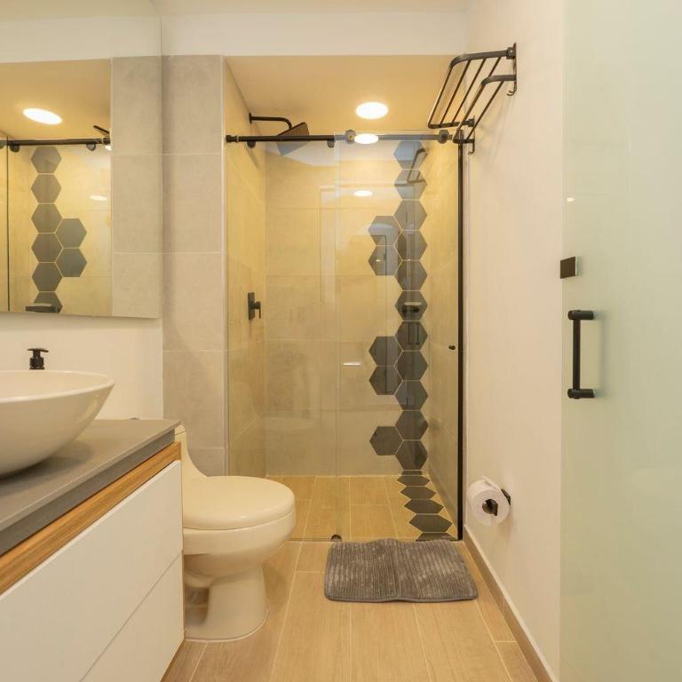 CB806 | Estudio moderno con balcón XL y vista espectacular - Queen Suite - 12
