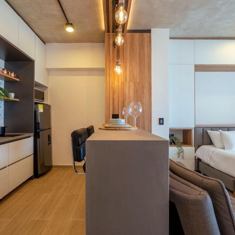 CB806 | Estudio moderno con balcón XL y vista espectacular - Queen Suite - 22