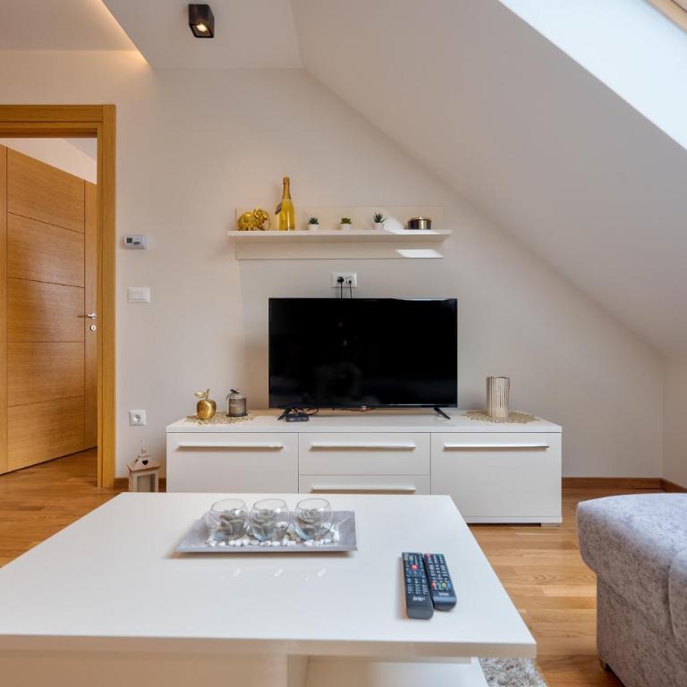 Vila Elsa 2 - Standard One-Bedroom Apartment - 24
