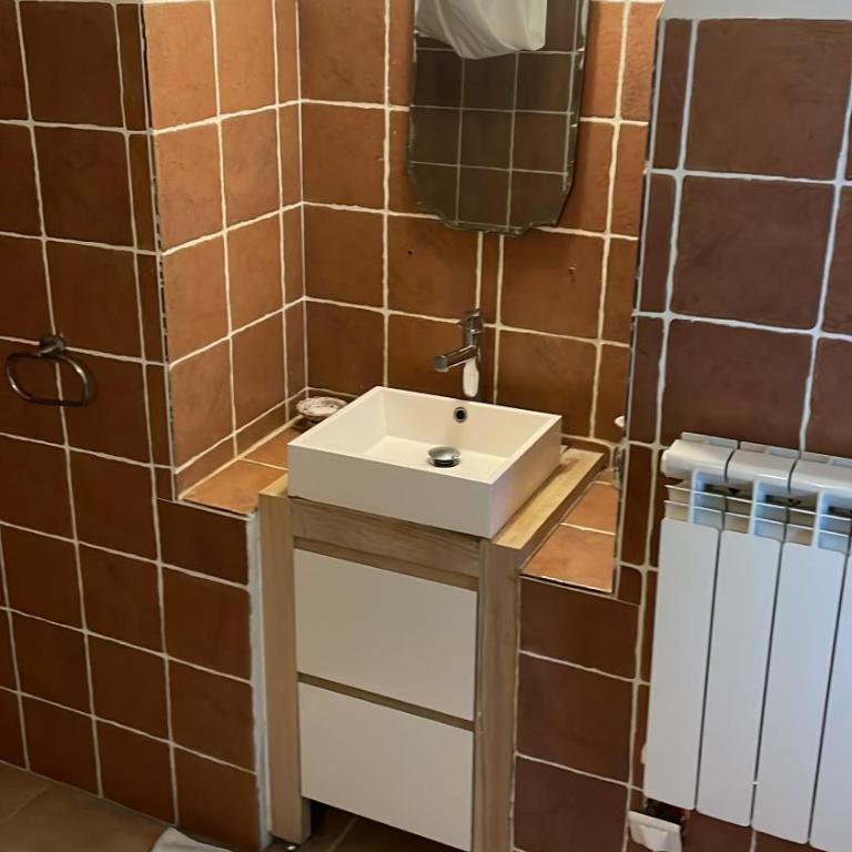Petite maison authentique - Maison 1 Chambre - 12