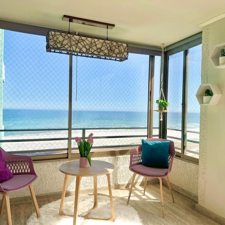 Departamento en Iquique frente al Mar 3 Dormitorios 2 baños - Three-Bedroom Apartment - High Floor - 7