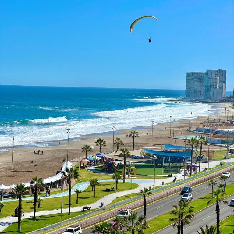 Departamento en Iquique frente al Mar 3 Dormitorios 2 baños - Three-Bedroom Apartment - High Floor - 9