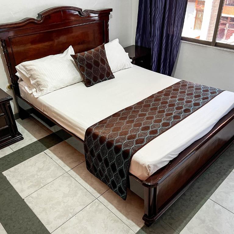 Gran Hotel Cali - Apartamento Deluxe - 4