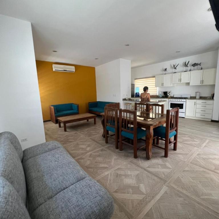 Lucardo 5 ESTRELAS PARA VIVIR LA PAZ - Three-Bedroom House - 15
