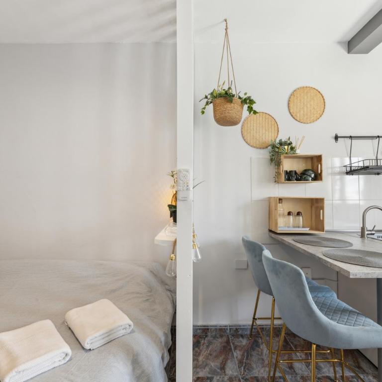 Habitaciones privadas cerca de la playa y aeropuerto en casa compartida con otros huéspedes - Habitación Doble Estándar con baño compartido - 5
