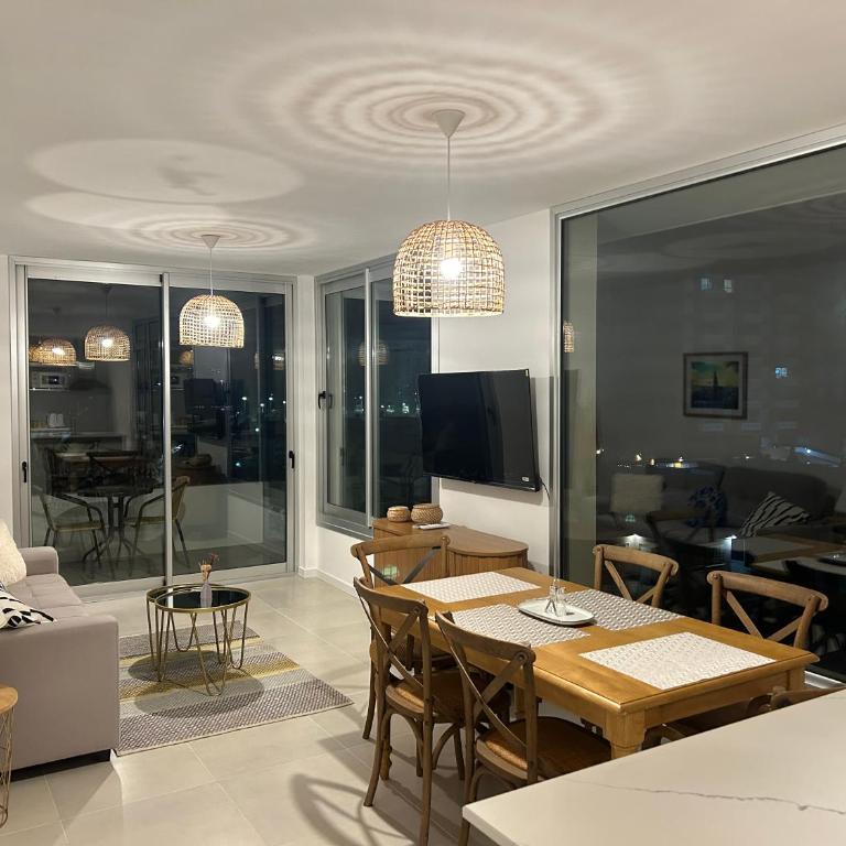 Vista al mar y cerros! Bano en suite apto nuevo Altos de Piriapolis - Apartamento de 2 dormitorios - Frente al océano - 3