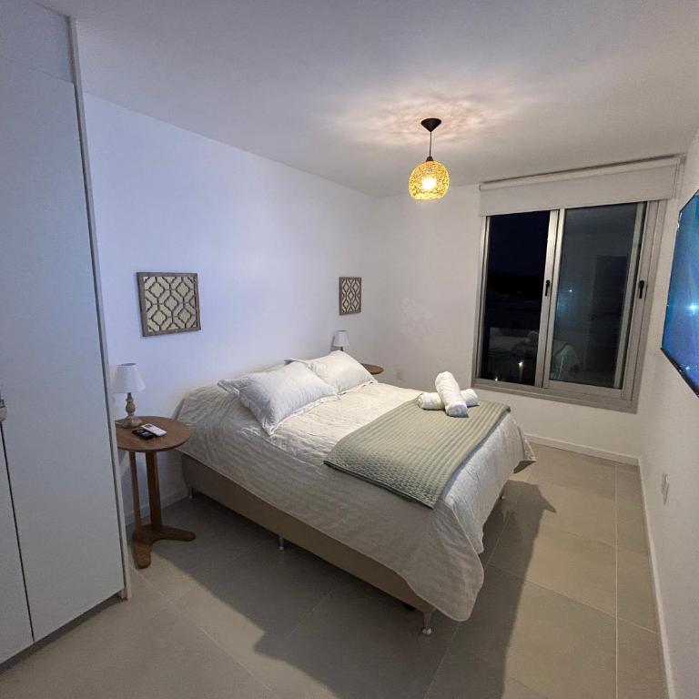 Vista al mar y cerros! Bano en suite apto nuevo Altos de Piriapolis - Apartamento de 2 dormitorios - Frente al océano - 23