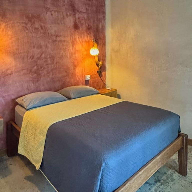 Casa del Tunel Lodge in Getsemani - Deluxe Double or Twin Room with Balcony - 4