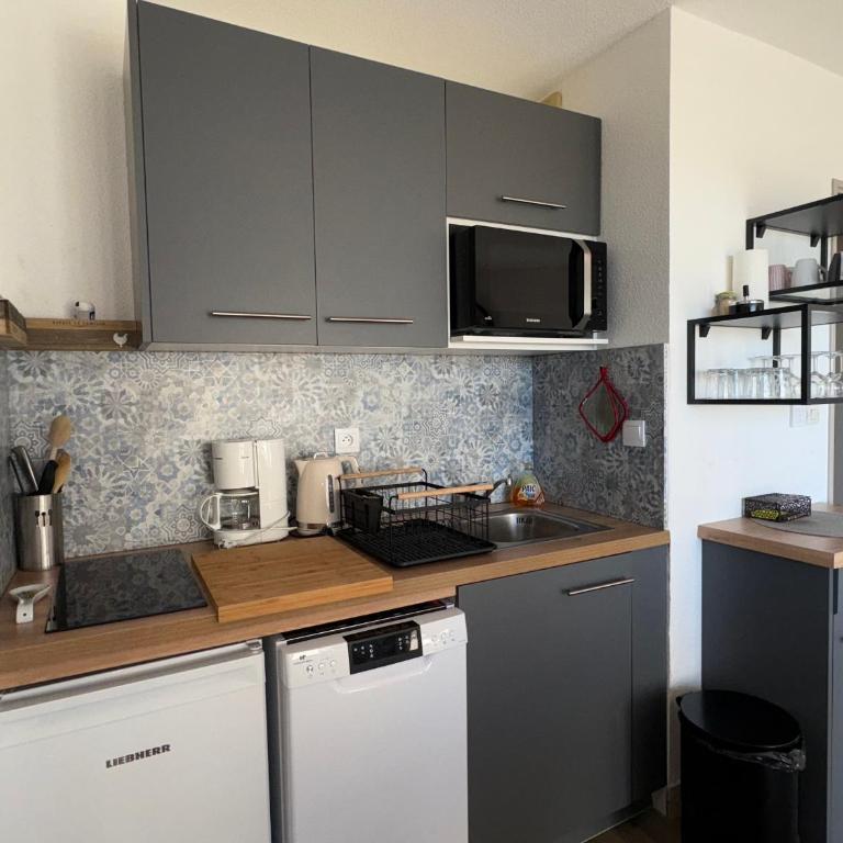 Appartement T2 + Alcôve, piscine collective, 5 pers, parking - FR-1-323-568 - Apartment - 4