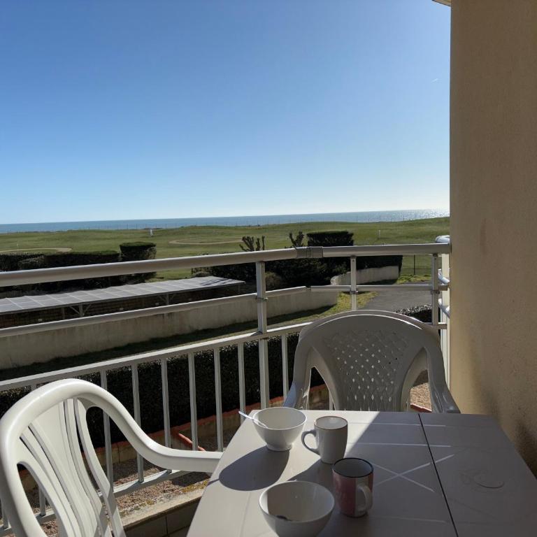 Appartement T2 + Alcôve, piscine collective, 5 pers, parking - FR-1-323-568 - Apartment - 24