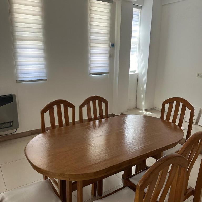 Beautiful house downtown - Three-Bedroom Apartment - 12