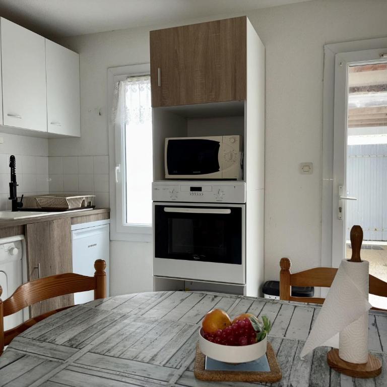 Charmante maison de vacances à 400m de la plage - FR-1-323-565 - Casa - 6