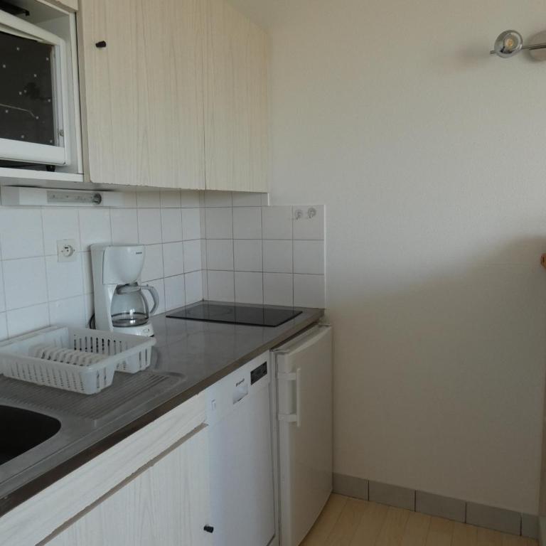 Appartement T2+ cabine avec piscine et parking à Saint-Jean-de-Monts - FR-1-323-315 - Apartment - 3